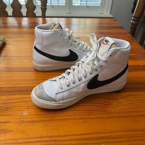 Men’s Nike Blazer Mid 77 Vintage White Black 2019. Size 9.5